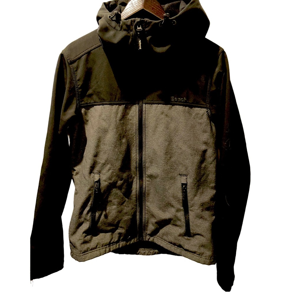 🐝Bench • Jacket • Boys Size Small • Grey / Black • Great Condition